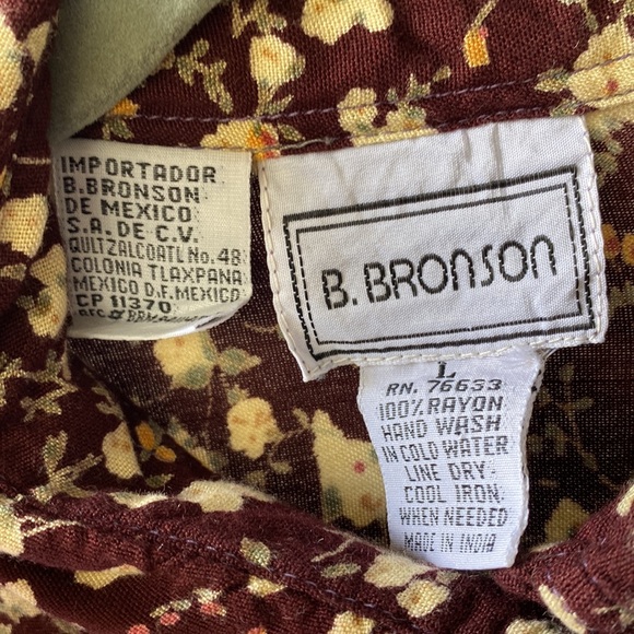 B.Bronson set of 2 button down tops size L - Picture 5 of 16